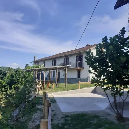 Cascina Merlo Landhaus Pareto